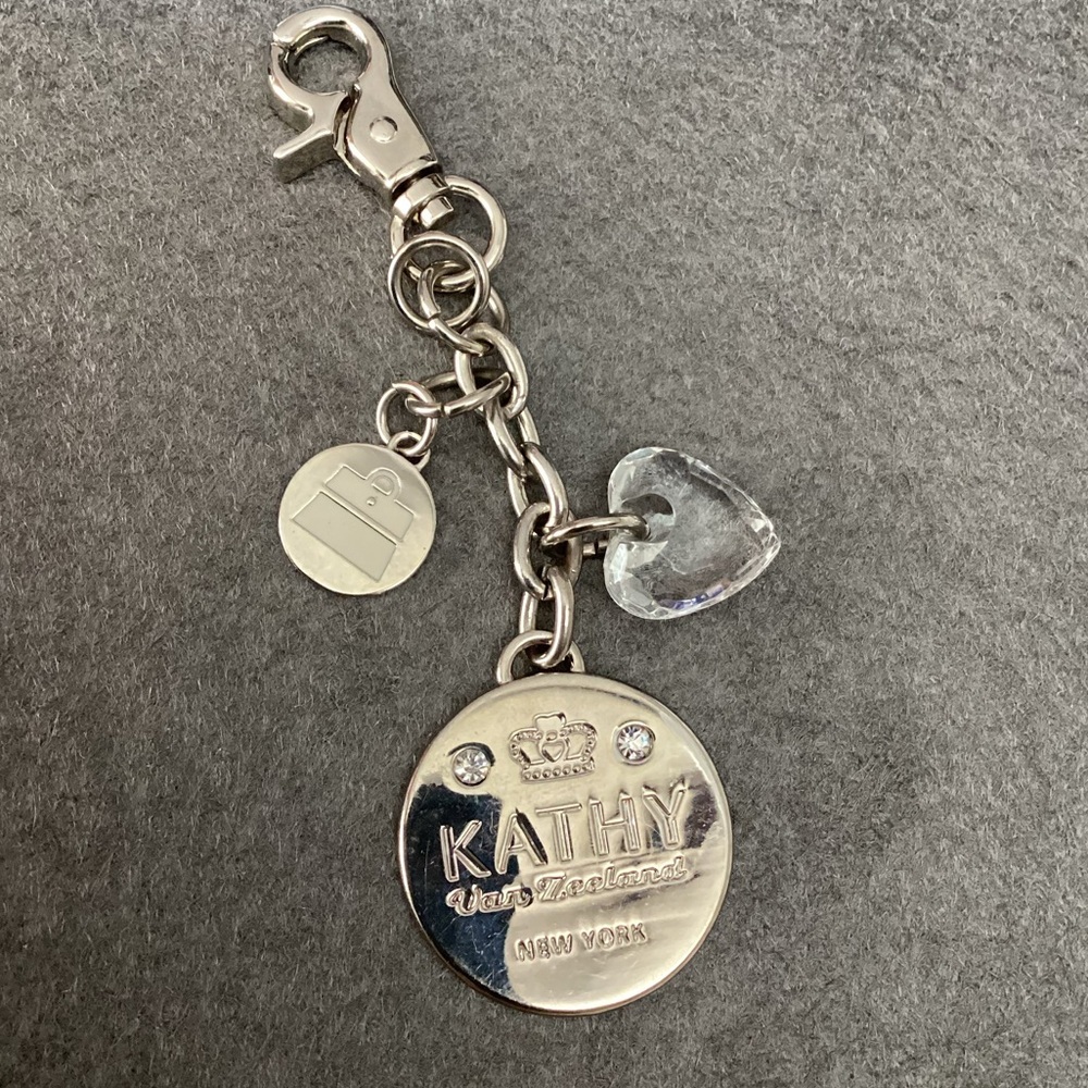 Kathy Van Zeeland Tiered Hearts Keychain Fob Clip Ornate Purse Chain Charm 3011